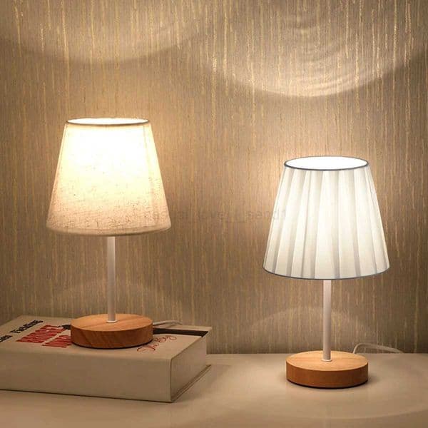 Wooden Table Lamp USB Powered Nightstand Lamp Warm Light Bedside Lamp With Cylinder Lamp Shade Desk Light Bedroom Home DecorCL240717