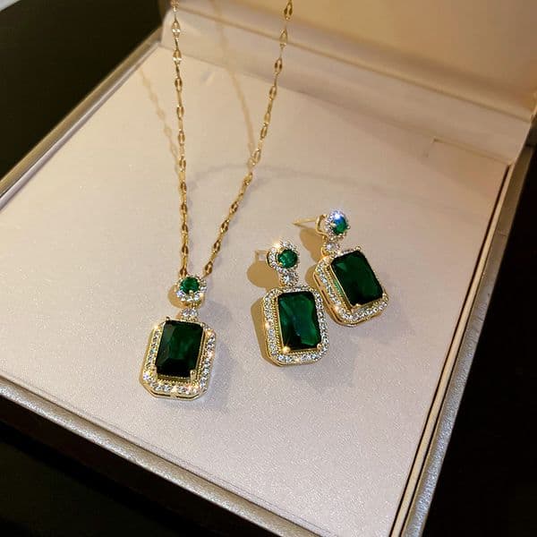 Luxury Earrings Designer necklace pendant Cubic Zirconia Earrings for Women Diamond necklace Earrings ring set Wedding Party Jewelry