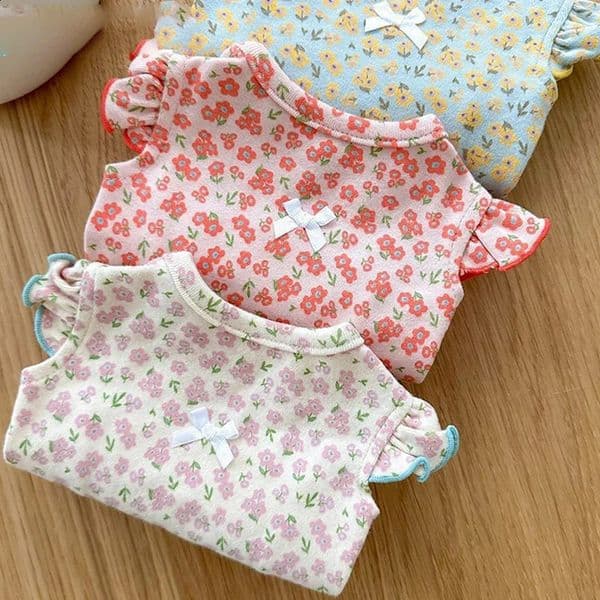 Summer Dog Clothes for Small Dogs Thin Flowers Vest Chihuahua Yorkshire Clothing Flying Sleeves Puppy Pet Supplies 240722