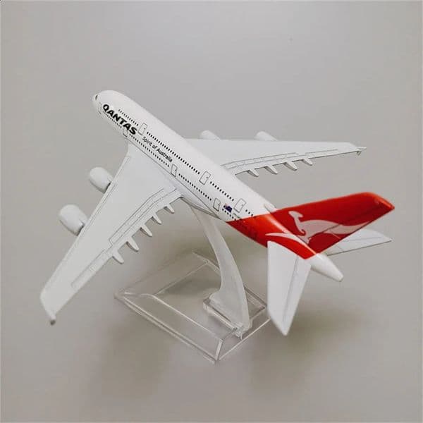 16cm Alloy Metal Air Australian Qantas A380 Airlines Airplane Model Airbus 380 Airways Plane Model Diecast Aircraft Gifts Toys 240722