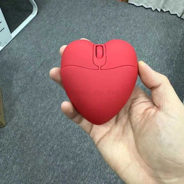Cute wireless 2.4G Bluetooth dual-mode love mouse funny wired student mouse Creative giftsM240725