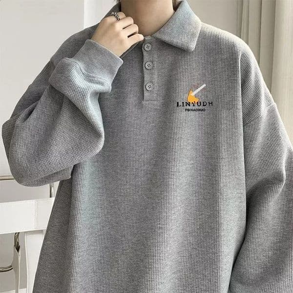 Korean Fashion Lapel Letter Graphic Print Sweatshirt Men American Retro Waffle Loose Sudaderas Casual Long Sleeve Y2K Polo Shirt 240730