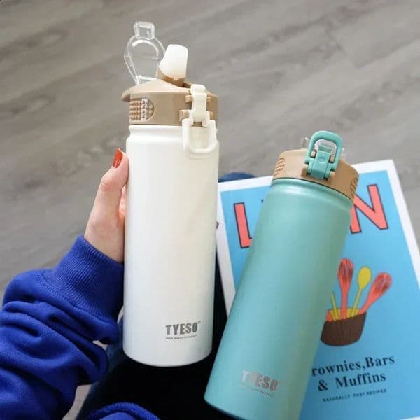 Thermal Water Bottle with Straw 750/530ML Stainless Steel Bottle Outdoor Sports Keeps Cold and Heat High Capacity Thermos Bottle M260227