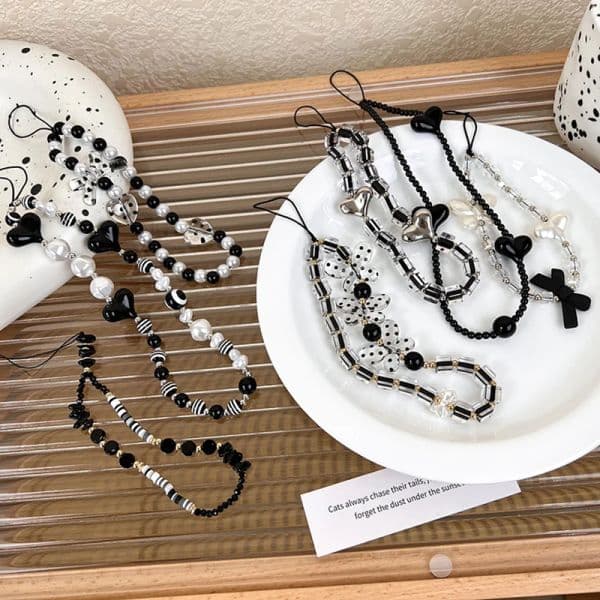 Black Beaded Mobile Phone Charms Ins Stringed Pearls Love Phone Lanyard Short Strap Bracelet Drop-Resistant Phone Ornaments