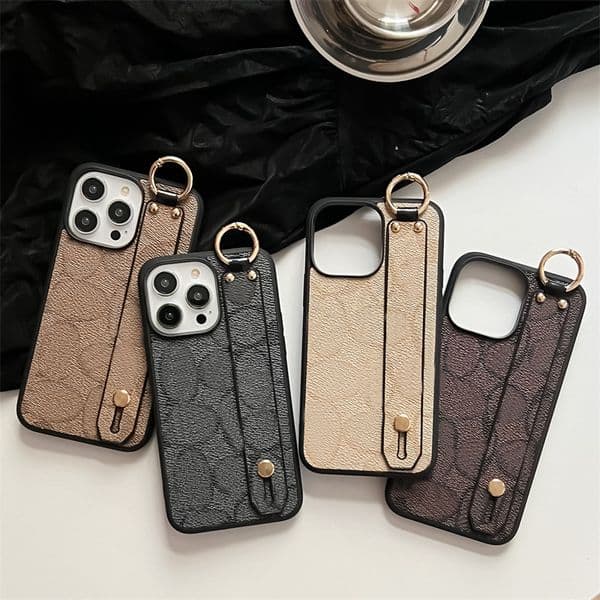 Retro Desigenr Mens IPhone Cases 15plus 15promax 13 14promax XS Max 12pro Wrist Strap IPhone Cases Fashion Mobile Phone Cover For Men Q260428