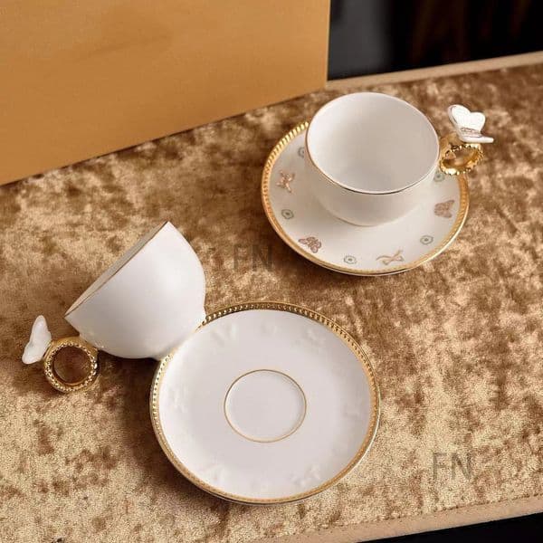 Luxury Coffee Sets Butterfly Bone China 2 Cups and 2 Saucers Butterfly Afternoon Tea Cup Packaging Gifts