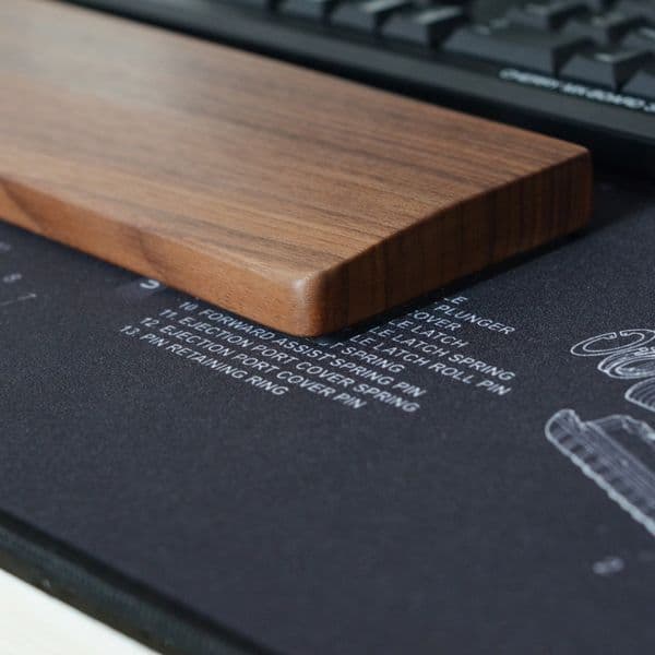 Walnut Wooden Mechanical Keyboard Wrist Rest with Anti-Slip Mat Ergonomic Gaming Desk Wrist Pad Support 61 87 104 Keys