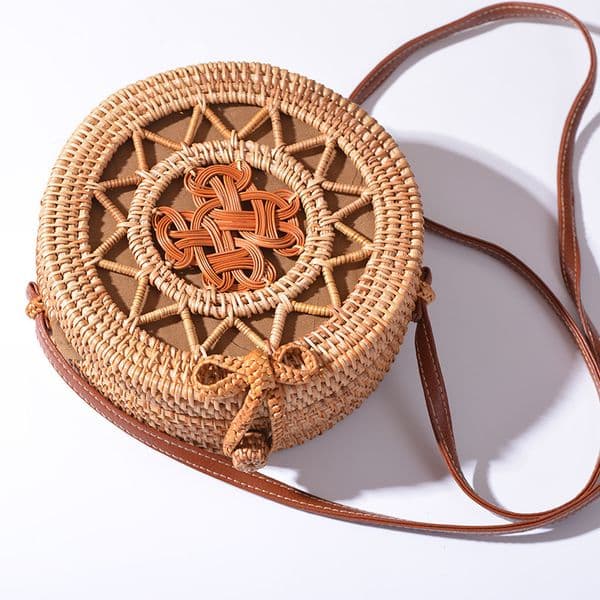 Rattan Ins Style Flower Bag Retro Literary Hand-woven Bag PU Belt Girl Accessories Women Travel Decorative Basket Photo Props