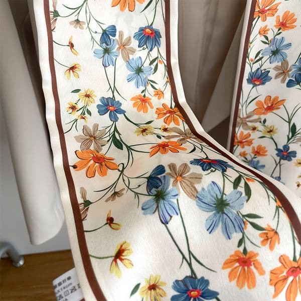 New Soft Silk Smooth Small Neck Scarf Fashionable Flower and Bird Blue Printed Pattern Spring/Summer Women's Ribbon