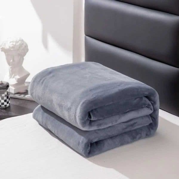 Faux Fur Blanket Solid Color Grey Flannel Fleece Blanket Soft Plush Warm Throw Bed Cover for Adult Kids Home Office BedspreadXJ241111