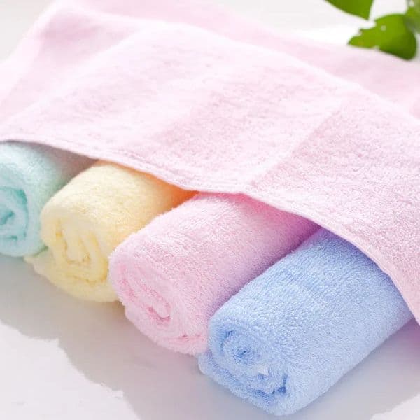 2025 Manufacturers Selling Bamboo Fiber Thickening Small Infant Baby Wipes Pure Color Hand Children Wash Face Towel