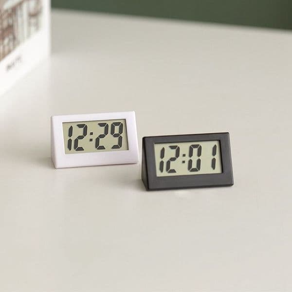 Creative Small Mini Triangle Clock ABS Mute Desk Digital Clock Electronic Simple Home