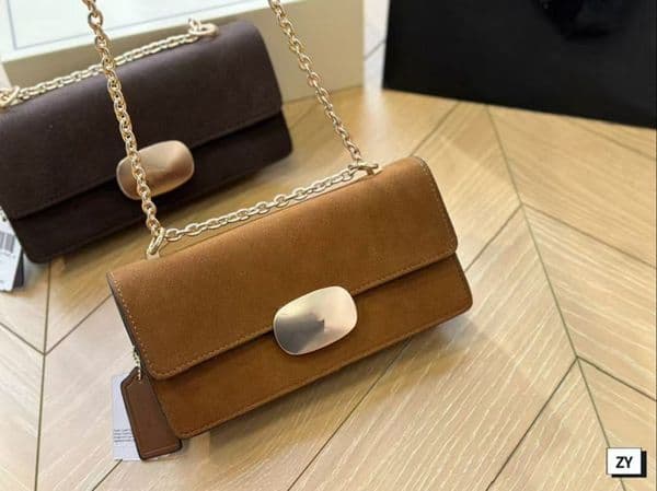 Badge Chain Bag Designer Shoulder Bag Fashion Square Bag Suede Crossbody Bag Lady Shopping Bags Luxury Purse High Quality Pocket Women Underarm Bag