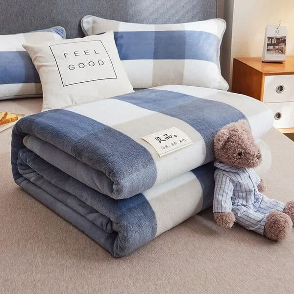 Ins Checkerboard Blanket Classic Plaid Sofa Spring and Summer Air Conditioning Office Nap Shawl Cushion 240409