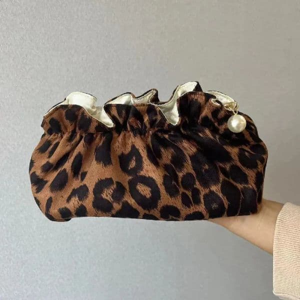 Lady Pearl zipper Cosmetic bag Toiletry travel pouch for women leopard printed makeup bag organizer L size fashion sell