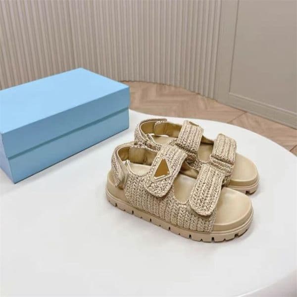 Woven fabric straw designer for summer beach enamelled triangle raffian platform sandals women men shoes