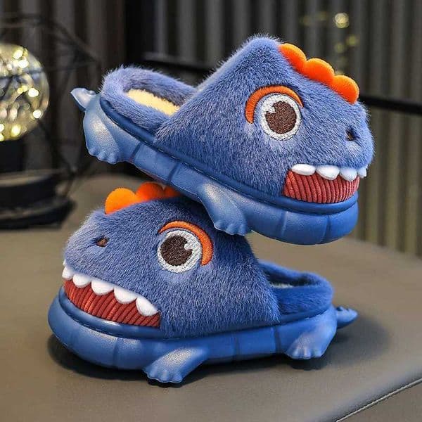 New Fun Childrens Slippers with Blurred Indoor Shoes for Boys and Girls Winter Non slip Warm Jackets M241121