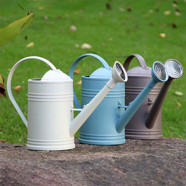 Flower water tank flower and plant shower tools large capacity outdoor garden water spray pot long spray bottle 1.8L 241125