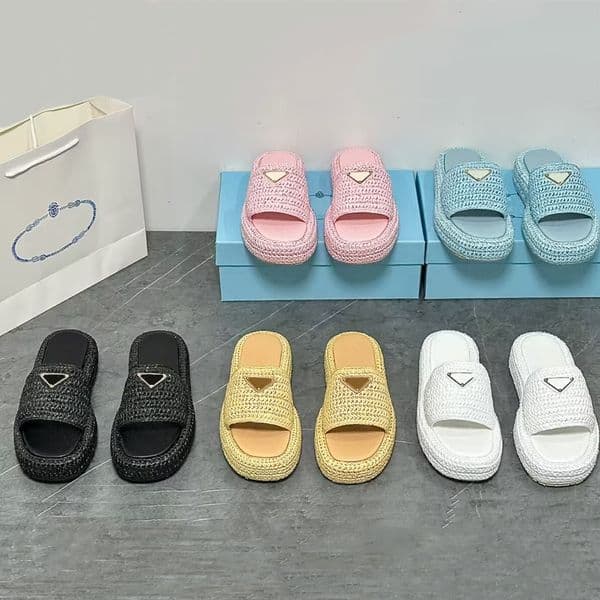 Summer Sandals Designer Women Straw slippers Flat Slides Flops Triangle leather Outdoor Loafers Bath Beach Slipper Black White Brown Blue Pink Room Platform shoes
