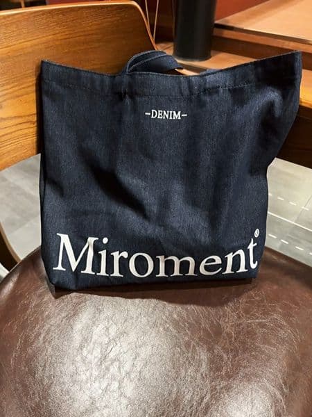 2025 new oversized capacity and denim texture. Single shoulder tote bag with high-end feel for girls zhanyishengli