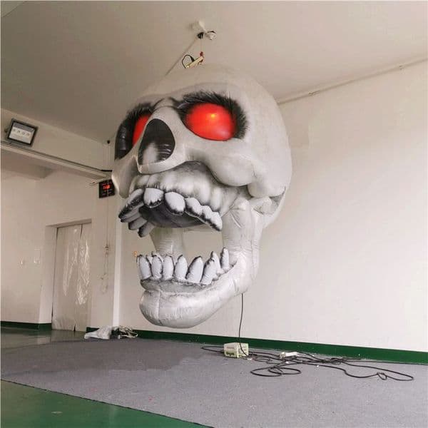 Weird LED Inflatable Skull - Ideal for Outdoor Halloween Decoration