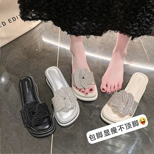Summer Network Red Slippers Womens Non-slip Sponge Platform Flip-flops All Matching Diamond Beach Shoes 250225BJ