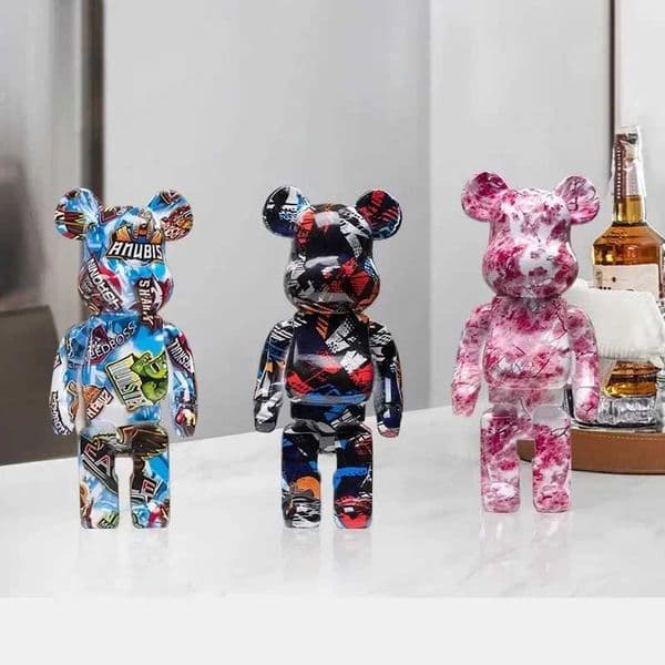 2026 Action Figure Cologne Toys Bricks Statues Colorful Graffiti Violent cologne Bear Resin Desk Decorations W250428 W250430 perfume Perfume L250804 Free Shippi