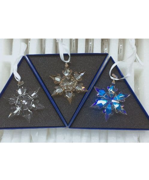 Crystal Snowflake Car Pendant Creative Men and Women Car Rearview Mirror Pendant Car Interior Jewelry Exquisite Gift Box Package