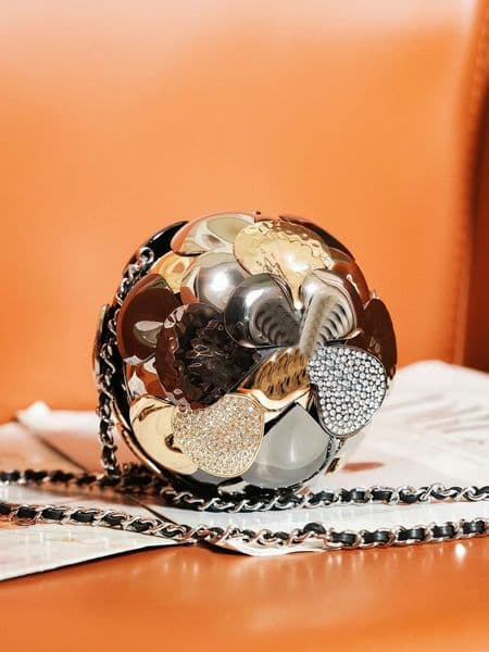 premium quality designer bags Camellia Sphere Evening Bags Black Hardware Buckle Clutch Women Fashion Chains Shoulder Bag Ball Purse 20A