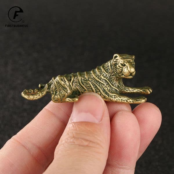 Antique Copper Lying Tiger Figurines Miniatures Tea Pets Desktop Ornament Animal King Small Statue Lucky Home Decorations Crafts