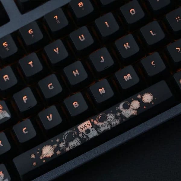 Astronaut Keycaps Black Hole Coating OEM Profile For Mechanical Keyboard Cute Letter Transparency Backlit Anime 104 Key Caps Set