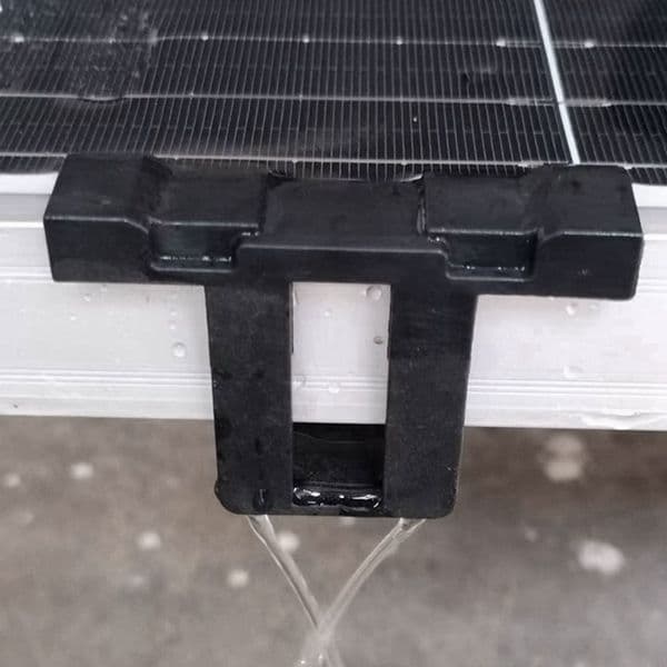 HOT! 40PCS Photovoltaic Panel Drainage Buckle Surface Plate Solar Panel Water Drain Clip For Solar Panel Draining Black 30Mm