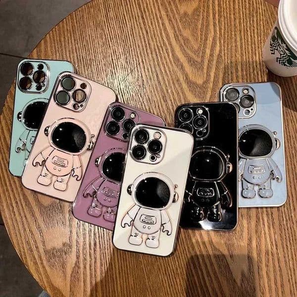 Cellphone Case Luxury Astronaut Bracket Soft Case Suitable for iPhone 16 15 14 13 12 Mini 11 Pro Max XR 7 8 Plus SE Shockproof Silicone Bracket Cover G241008