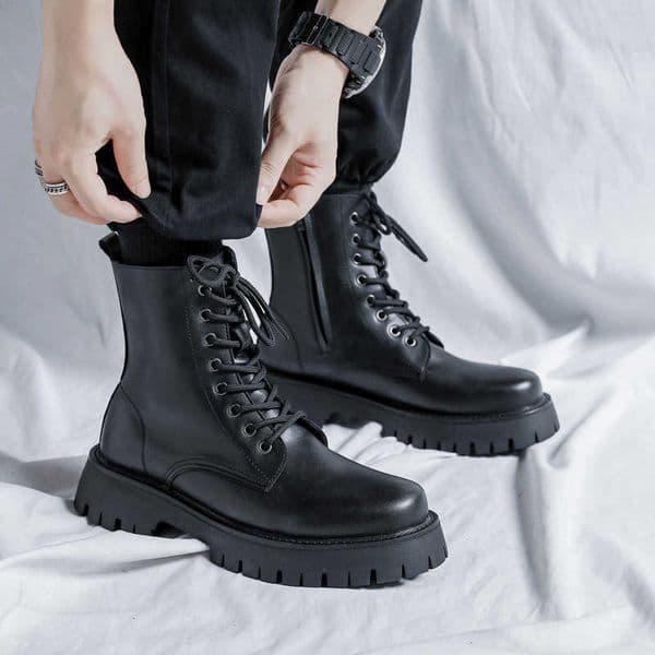 Martin Boot Oversized Mens Ankle Women Boots Leather British Style New Motorcycle Boots Fashion Boots Fashion Boots Woman Shoes 240927