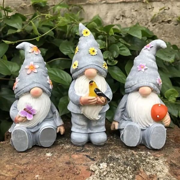 Dwarf Insect Dwarf Figurine Resin Garden Decoration Outdoor Garden Decoration Crafts Small Dwarf Ornaments 241021