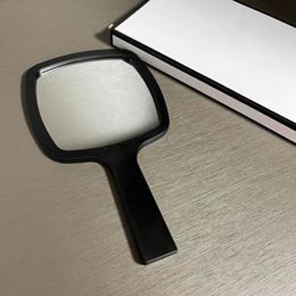 2026 Designer Holding Black And White Classic Style Women's Travel Portable Small Essential Makeup Mirror In Bag Free Shipping