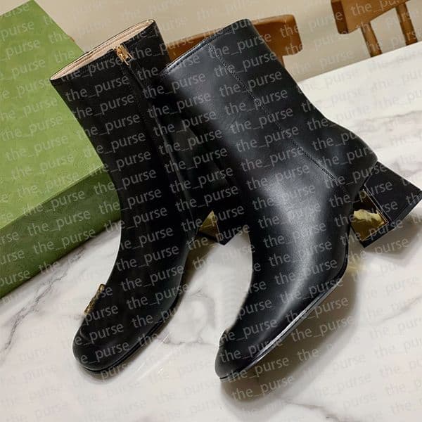 Genuine Leather Boots for Women's Fashion Shoes Solid Color Calfskin Booties Sold with Box Packaging