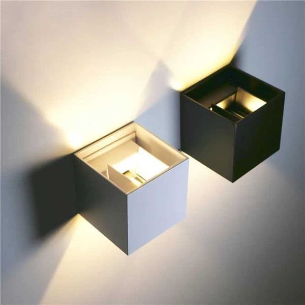 LED wall light IP65 waterproof indoor and outdoor aluminum wall light surface mounted cubic LED garden porch light X241025