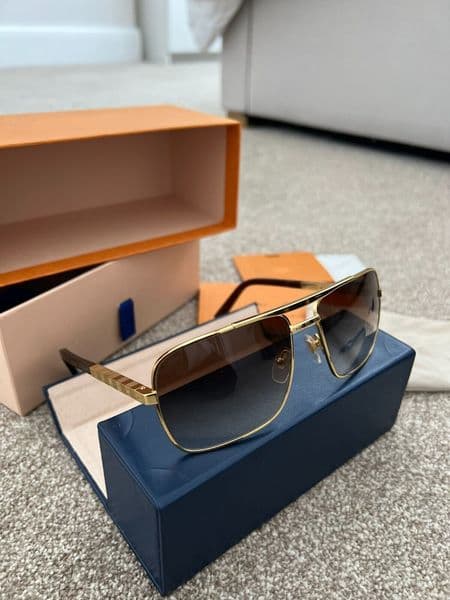 Fashion eyewear designer Men classic attitude Metal square frame Popular retro avant-garde outdoor uv 400 protection man sunglasses 0259 High Quality