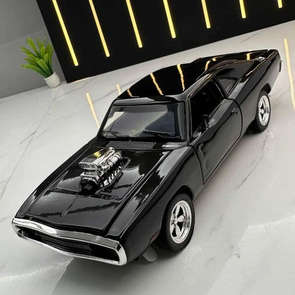 1 32 1970 Dodge Charger Diecast Back Muscle Car Model with Lightscale Alloy Miniature Childrens Boy Christmas Gift Toy A142 M241025