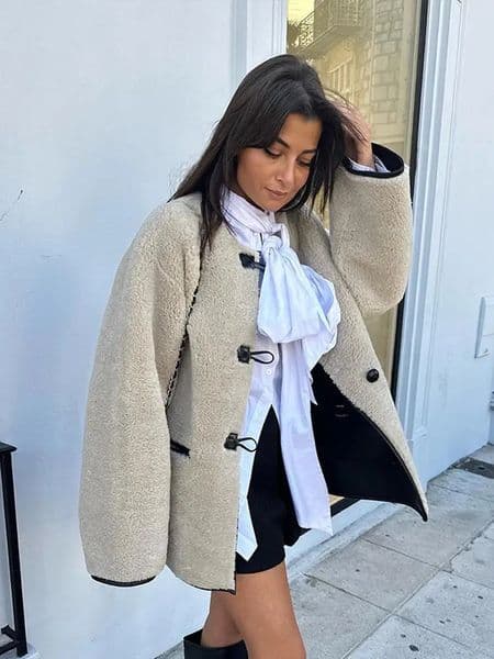 2024 Chic Womens Thermal Lamb Wool Coats Fashion O-neck Full Sleeves Single Breasted Jackets 2024 Female Thick Warm Streetwear 241028