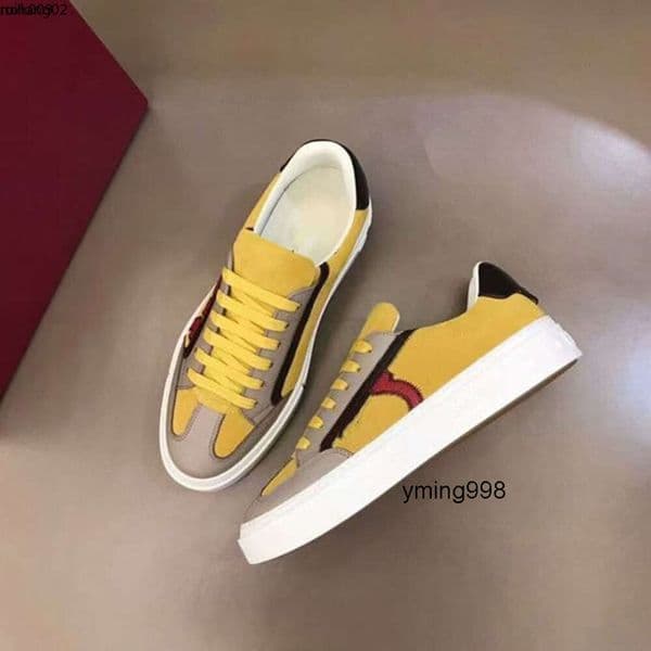 daily embroidered s fashion leather sneakers 2023new casual shoes high pattern mjh m quality men menu ferragamoshoes ferragamos I1VR
