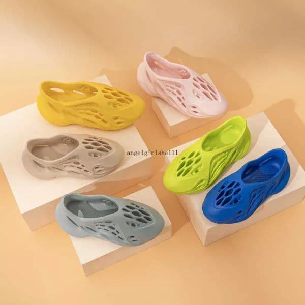 Cave Shoes Beach Shoes Men's and Girls' Children's Sandals Soft Sole Summer New Large Medium and Children's Skid Resistant