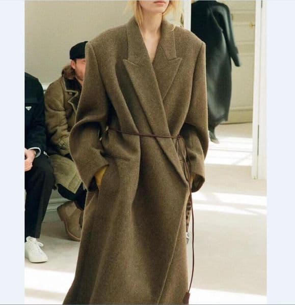 The- r * w Wool Coat 23 Autumn and Winter Warm and Thickened Long Style Minimalist Style Wide Shoulder Wool Wool Coat for Women