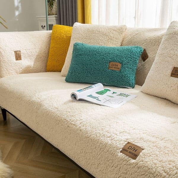 Cushion/Decorative Pillow Solid Color Soft Lamb Wool Sofa Cover for Home Thicken Plush Soft Sofa Towel Anti-slip Couch Cover for Winter Sofa Cushion Cover 230311