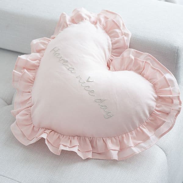 Cushion/Decorative Pillow Ins Cotton Ruffled Heart Pillow Geometric Letter Embroidery Chair Cushion Home Sofa Bed Car Waist Pillow Decoration Wedding Gift 230311