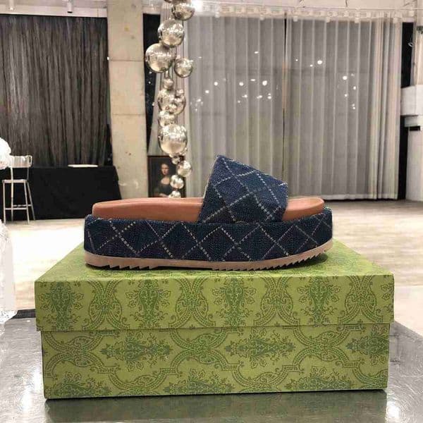 Beach slippers fashion Thick bottom designer Women Shoes Cartoon Alphabet lady Platform Leather Heels Slides sexy High heel Sandals famous