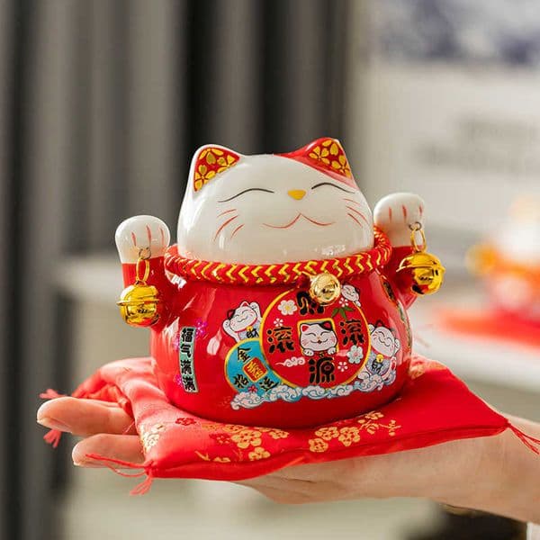 2025 new Novelty Items 4.5 inch Ceramic Maneki Neko Lucky Money Box Fortune Colored Cat Piggy Bank Home Decoration Gift Feng Shui Ornament