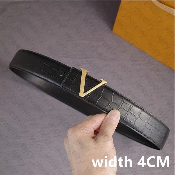 Real Leather Designer Belt Woman Belts Man Smooth Buckle Width 2.5cm & 4.0cm Cowskin Classic Golden Silver Color Letters Design