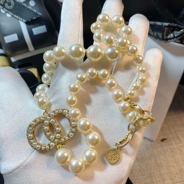 Designer Necklaces Luxury designers Necklace classic Pearl Necklaces Pendant Jewelry bracelact Couples Party Holiday Gift good